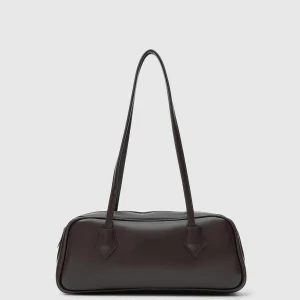 Elegance In Simplicity: The Classic Brown Tote