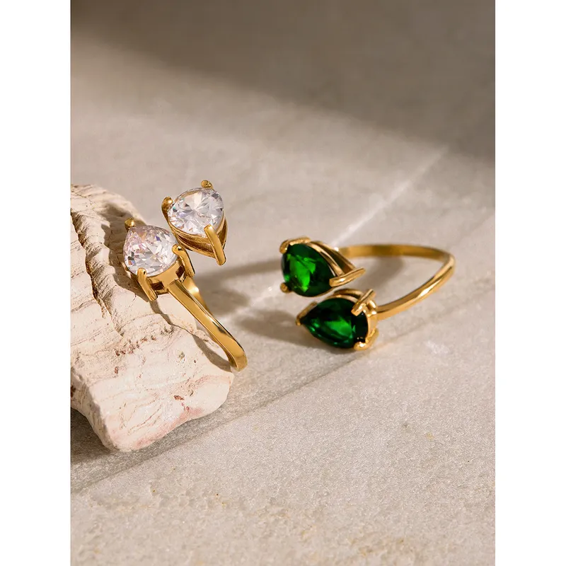 F0D6DDF0-0F08-337F-32C7-462B5D4E6EA6