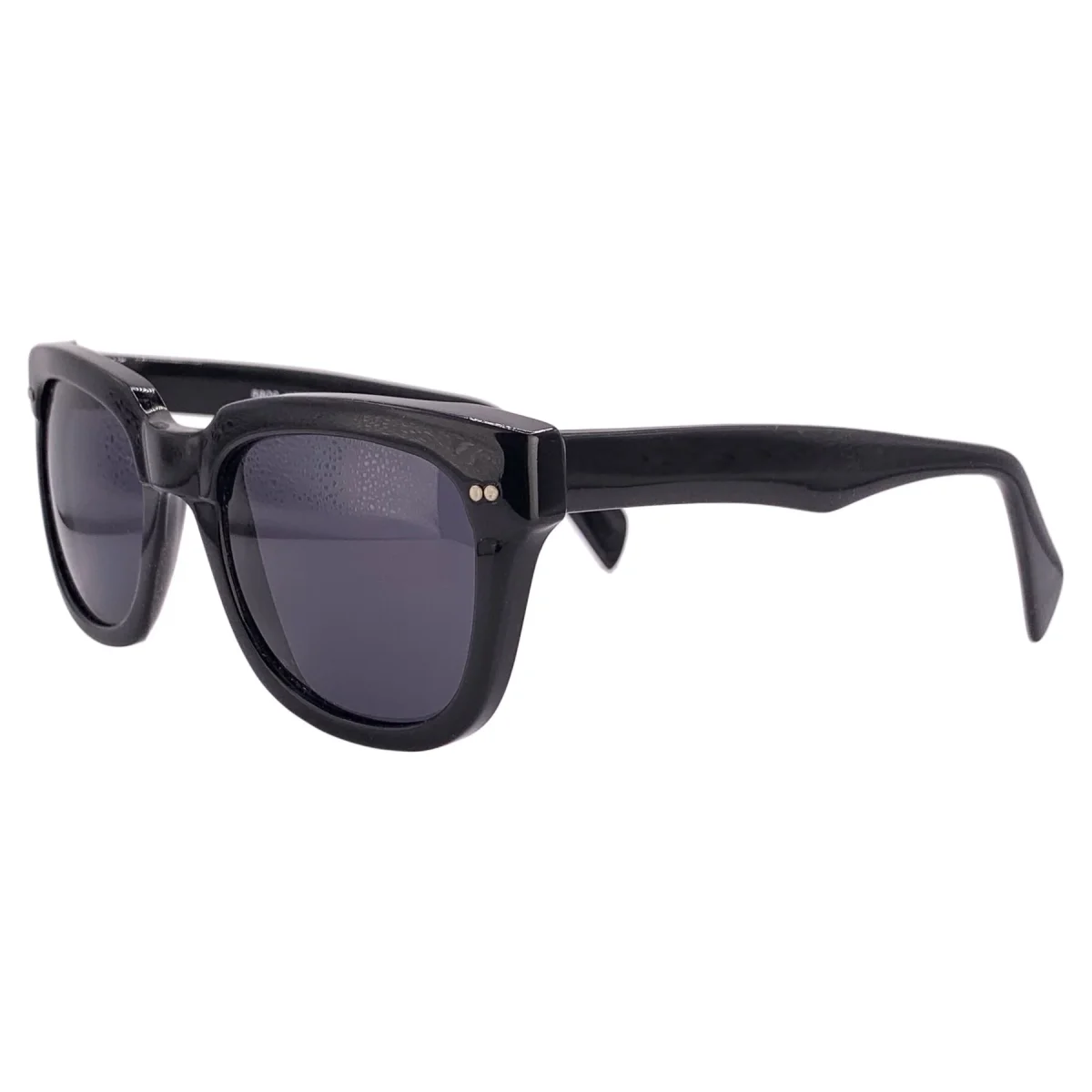 Eye-Catching Frames for the Modern Trendsetter - Image 2