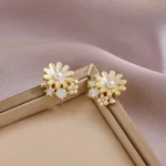 Daisy Pearl Ear Studs - Image 5